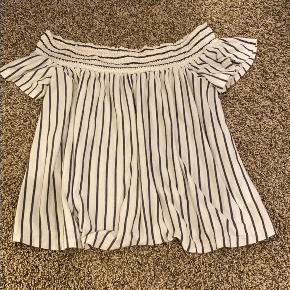 American eagle shirt!!